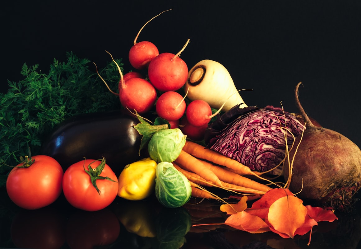 Sopas y caldos nutritivos en tazones